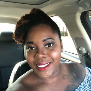 Meet your Posher, Lynnette